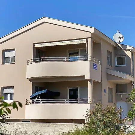 Baka Mara 1 Apartment *
