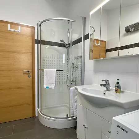Baka Mara 1 - Premium Comfort With Quality Interior Biograd Na Moru